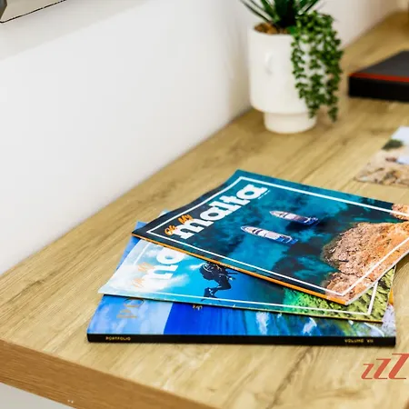 Дом отдыха A Traditional Maltese With Indoor Cave Pool Меллиеха