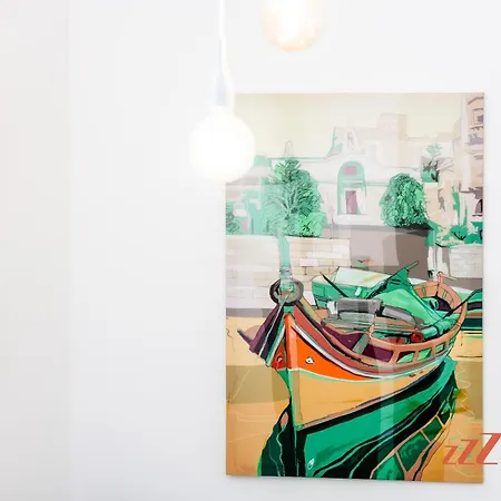 A Traditional Maltese With Indoor Cave Pool Меллиеха