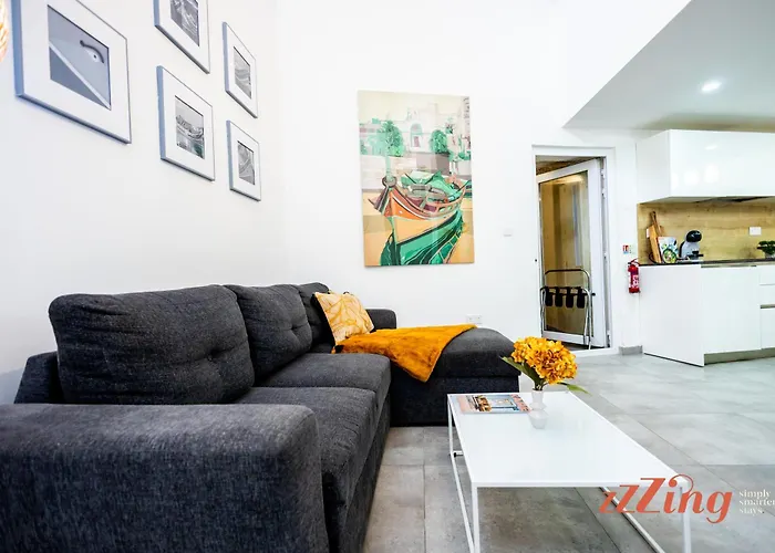 Holiday home A Traditional Maltese With Indoor Cave Pool *