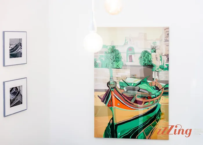 A Traditional Maltese With Indoor Cave Pool Mellieha