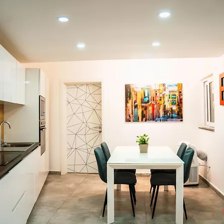 A Traditional Maltese With Indoor Cave Pool Mellieha
