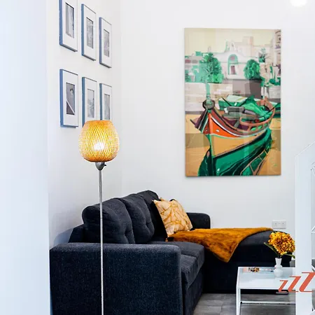 A Traditional Maltese With Indoor Cave Pool * Mellieħa