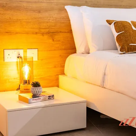 Nyaraló A Traditional Maltese With Indoor Cave Pool