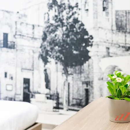 A Traditional Maltese With Indoor Cave Pool Tatil Evi Mellieħa