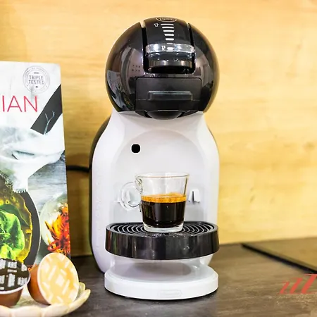 A Traditional Maltese With Indoor Cave Pool Mellieħa